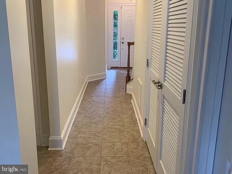 DEEP CREEK VILLAGE - Residential Lease