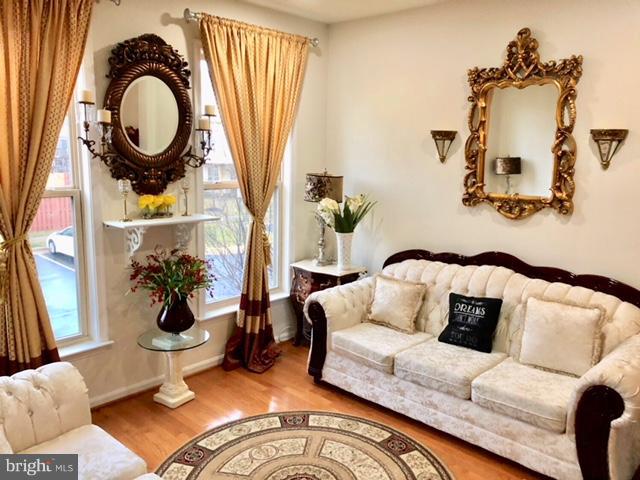 ALEXANDERS CHASE - Residential Lease