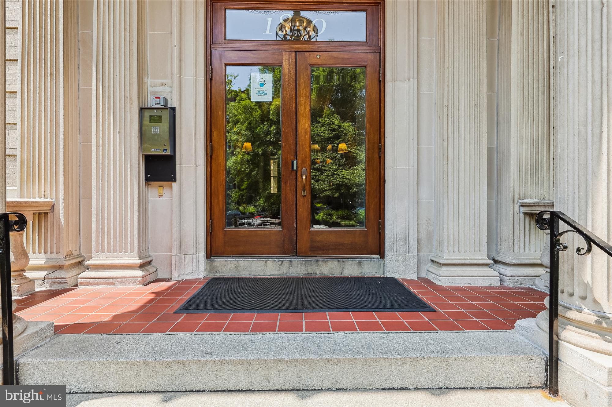 1830 17TH STREET NW 204