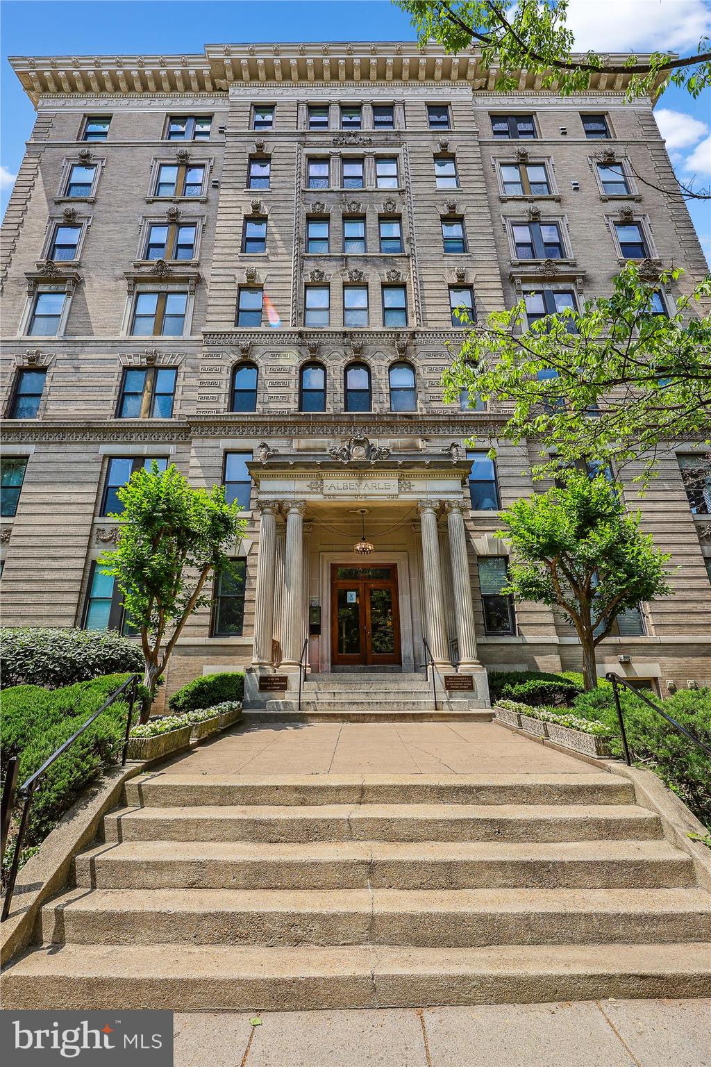 1830 17TH STREET NW 204