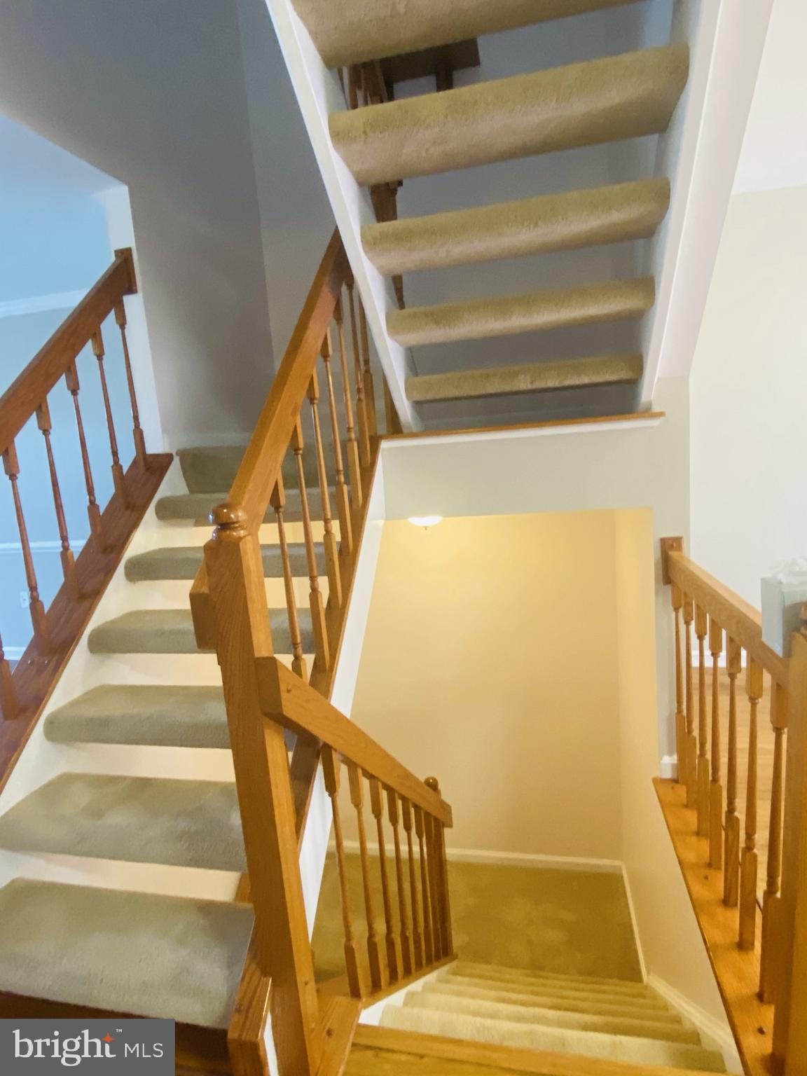 ROLLING BROOK - Residential Lease