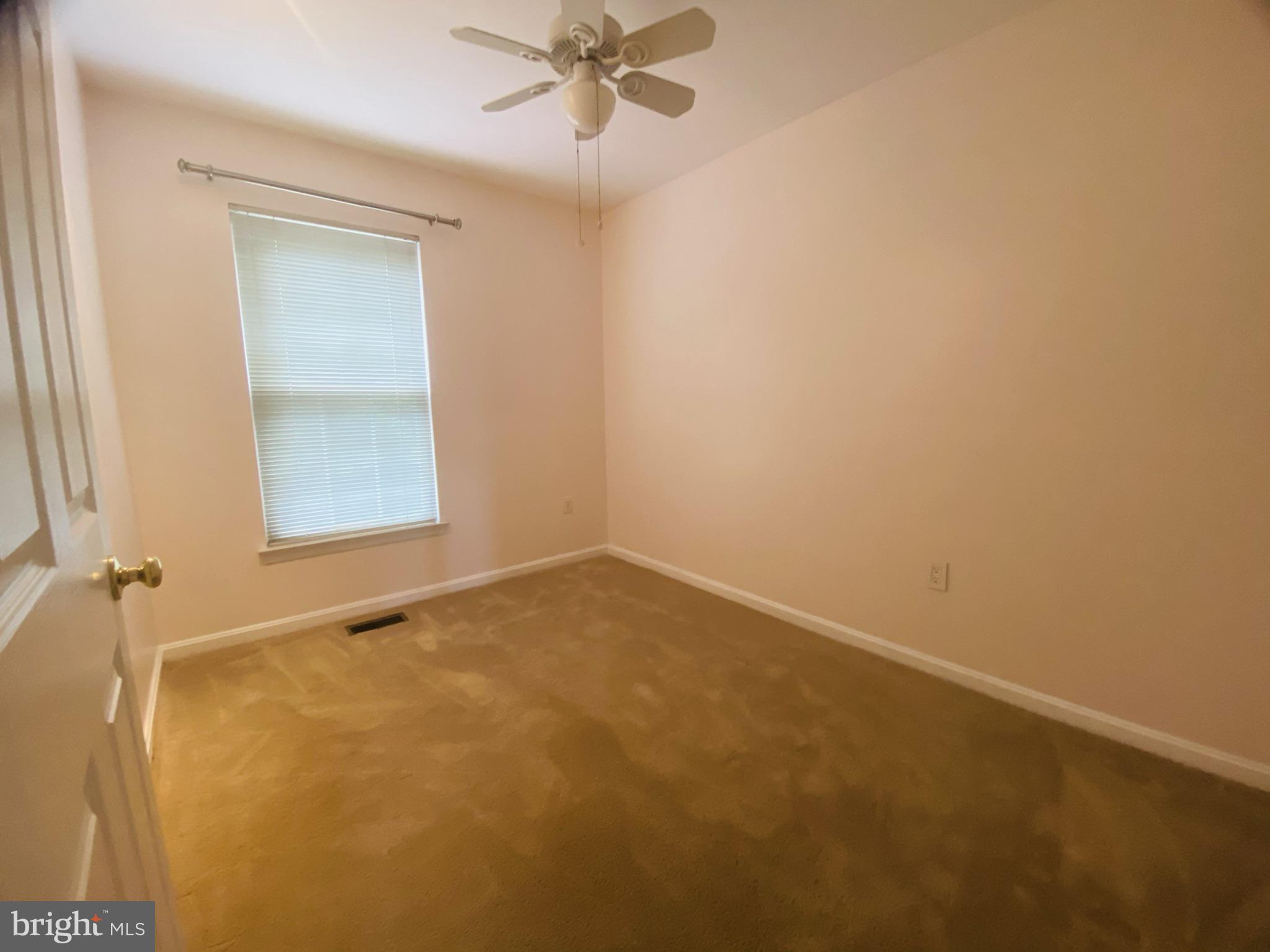 ROLLING BROOK - Residential Lease