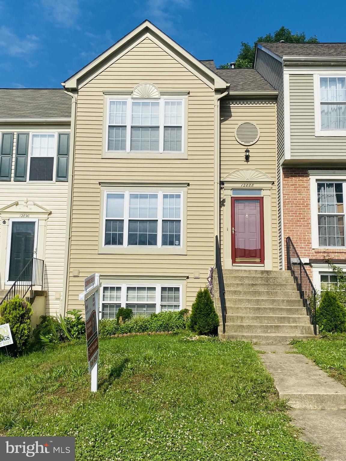 ROLLING BROOK - Residential Lease