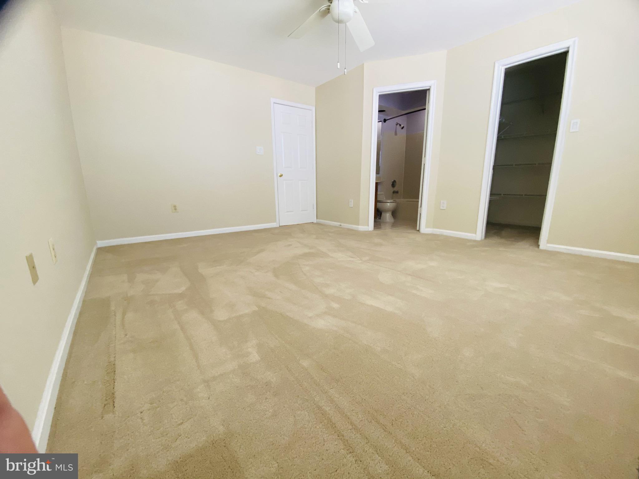 ROLLING BROOK - Residential Lease