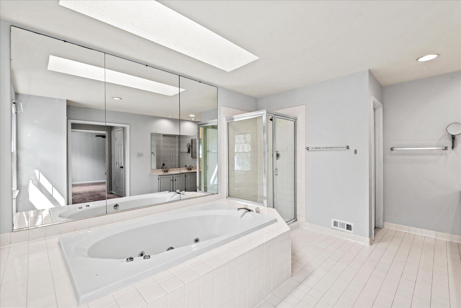 THE MANORS OF PARK RIDGE - Residential