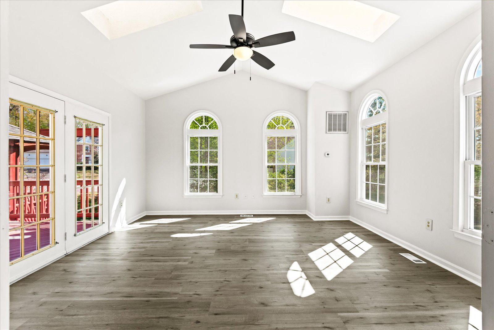 THE MANORS OF PARK RIDGE - Residential