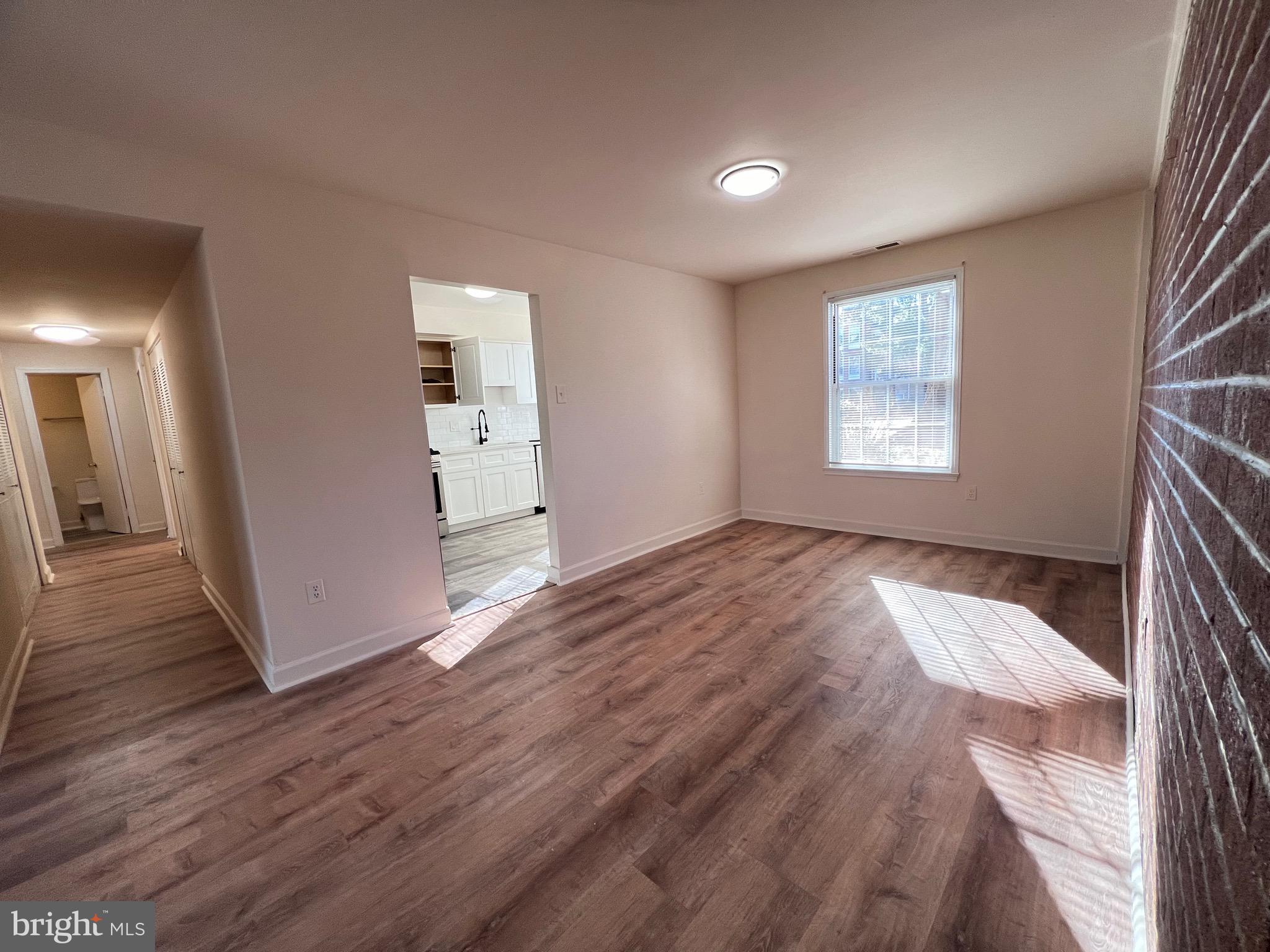 QUINCE ORCHARD - Residential Lease