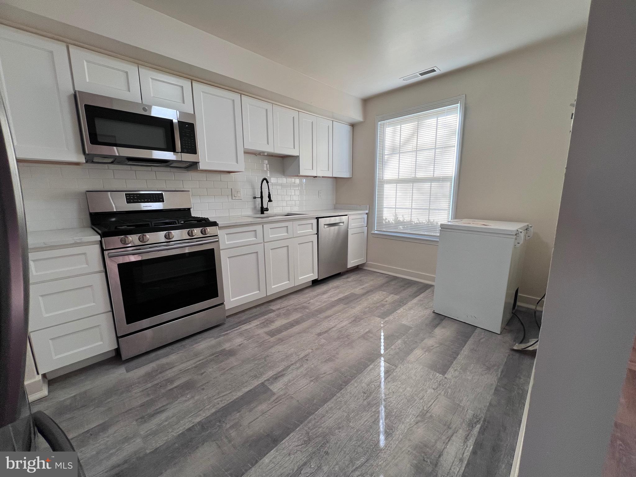 QUINCE ORCHARD - Residential Lease