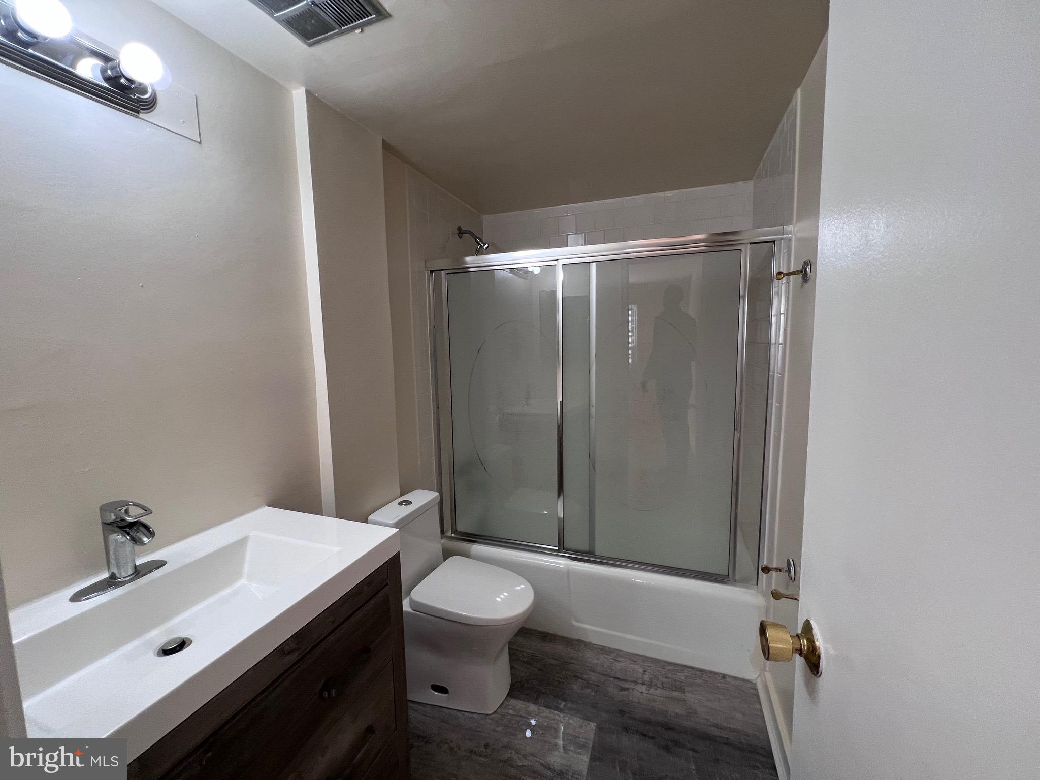 QUINCE ORCHARD - Residential Lease