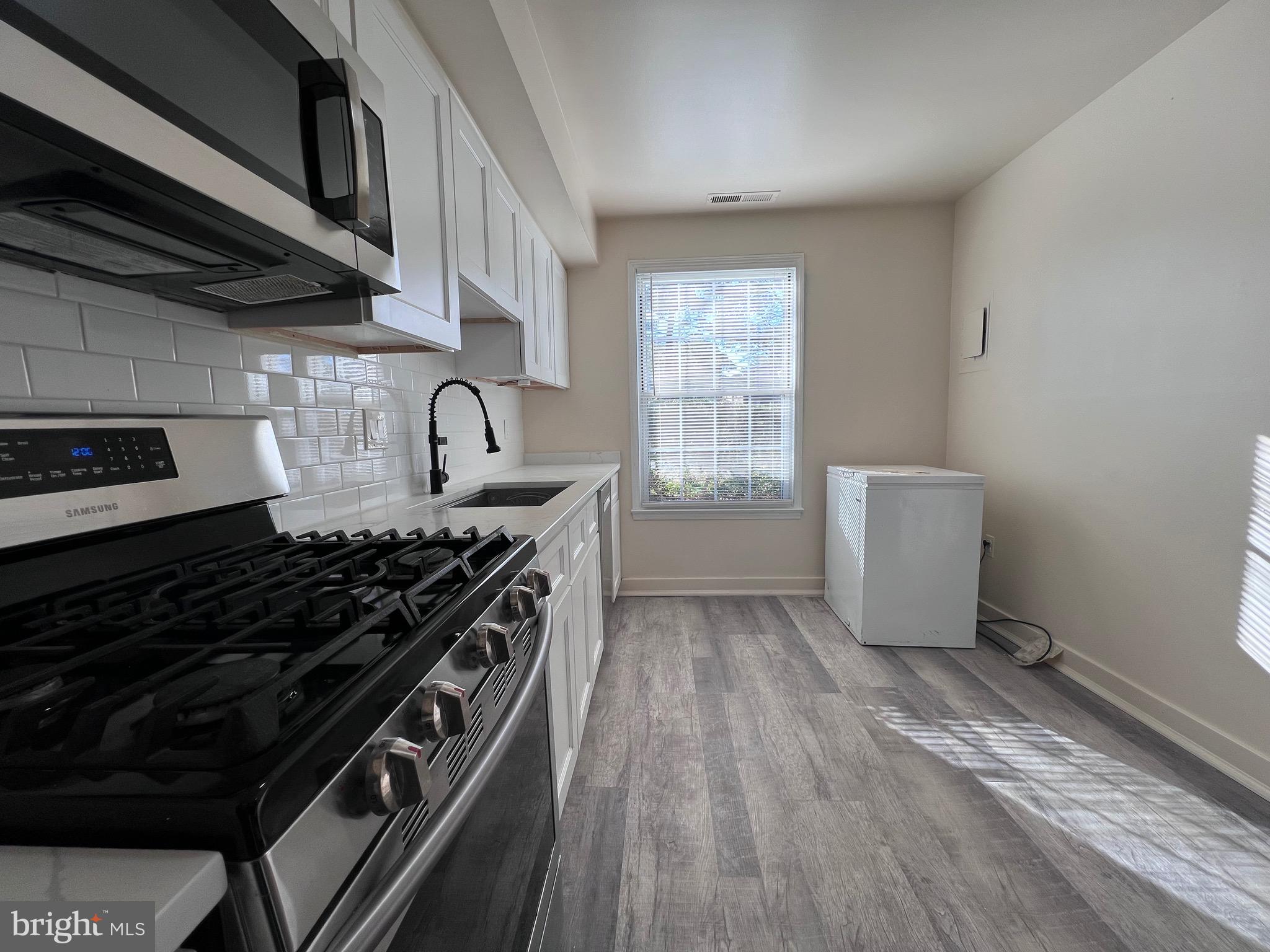 QUINCE ORCHARD - Residential Lease