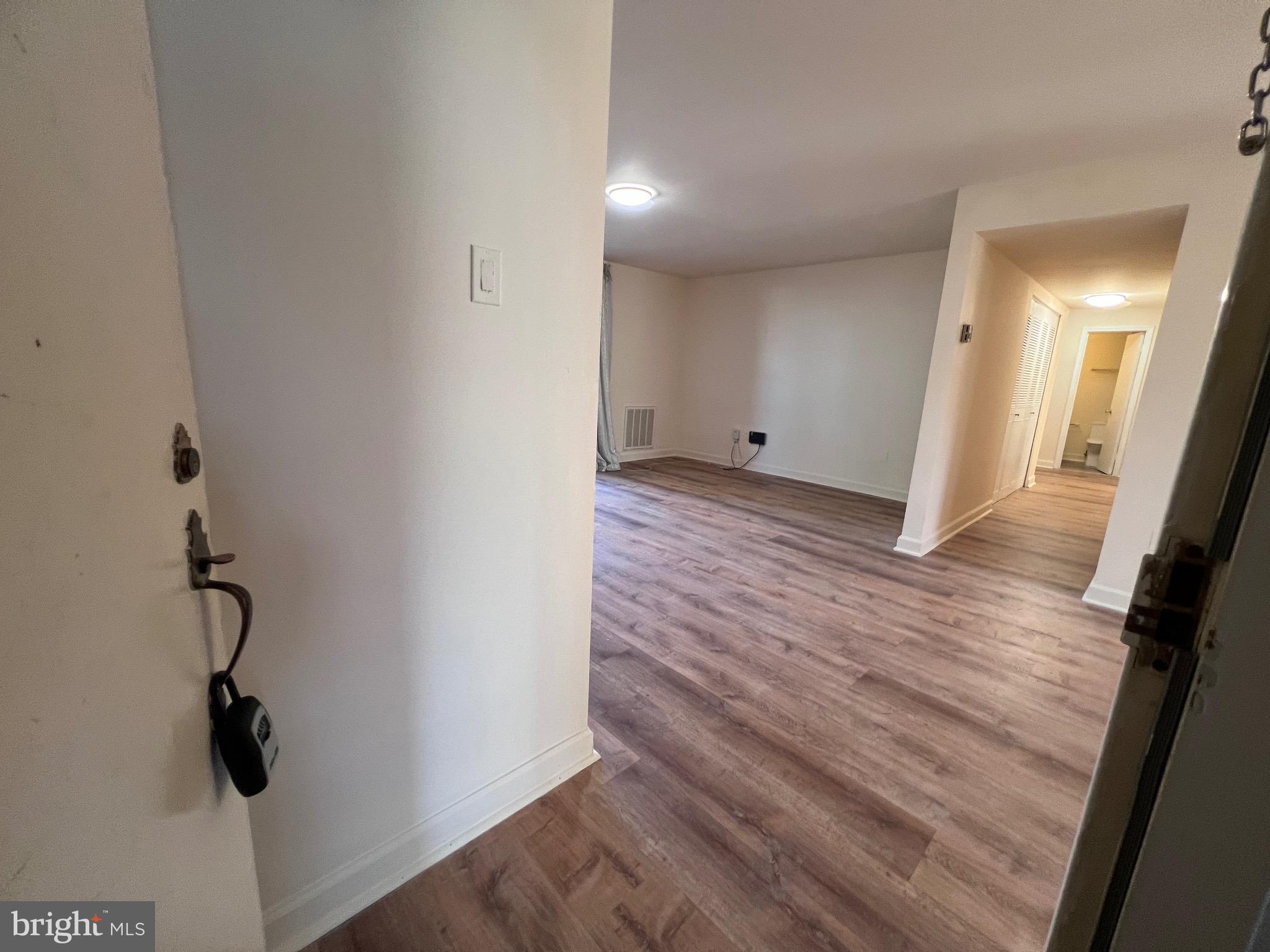 QUINCE ORCHARD - Residential Lease