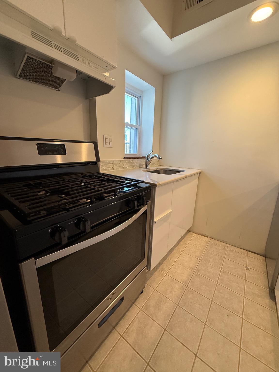 FITLER SQUARE - Residential Lease