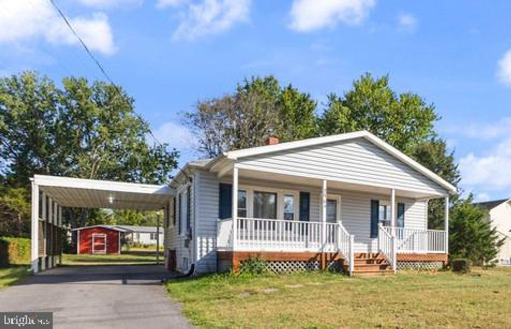 Photo of 2964 Grace Street, WINCHESTER, VA 22601 (MLS # VAWI2009058)