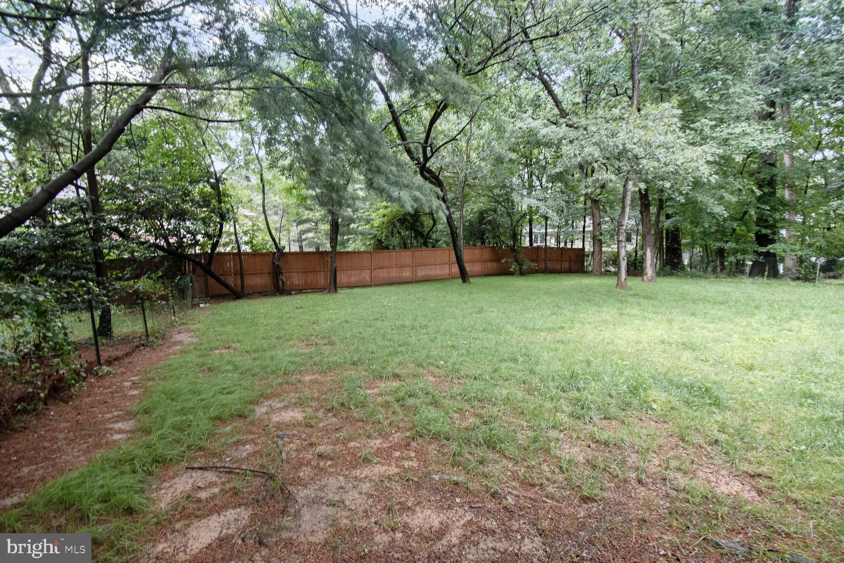 INVERNESS WOODS - Residential Lease