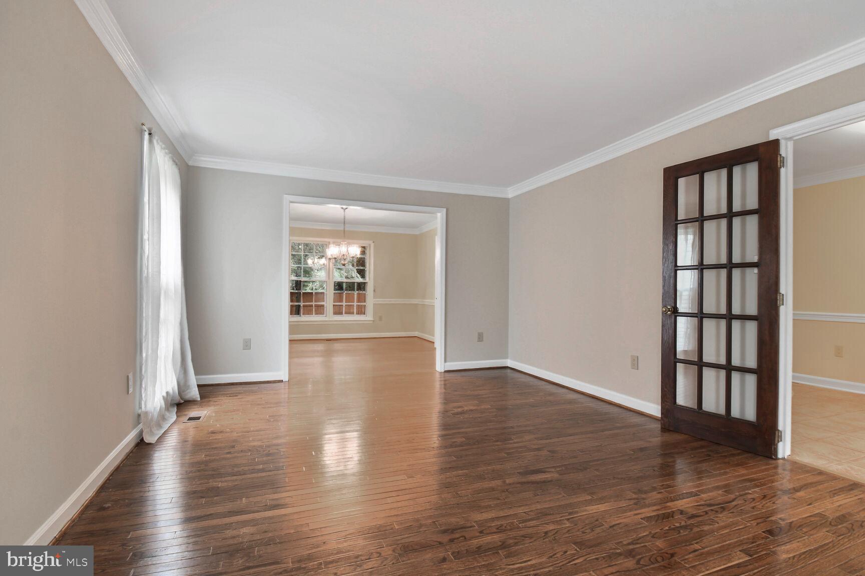 INVERNESS WOODS - Residential Lease