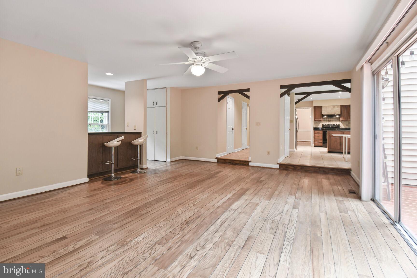 INVERNESS WOODS - Residential Lease