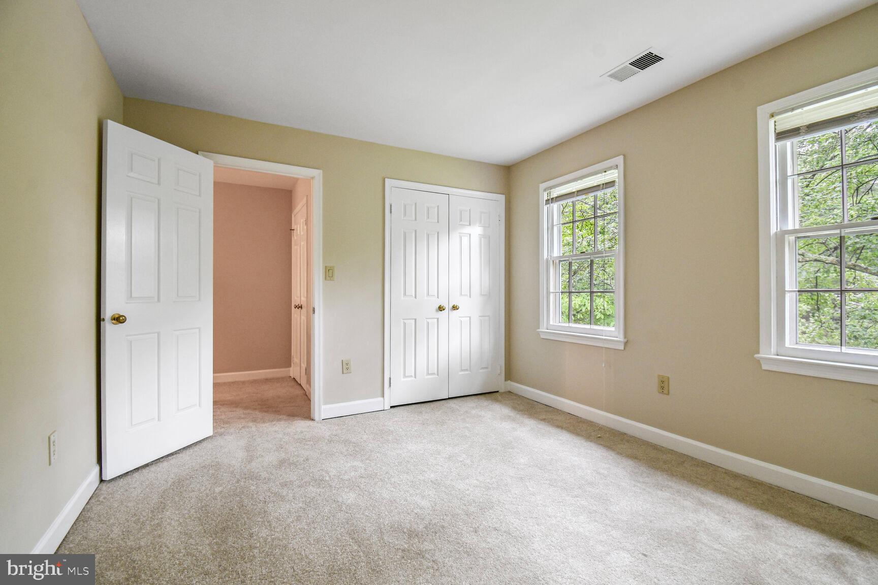 INVERNESS WOODS - Residential Lease