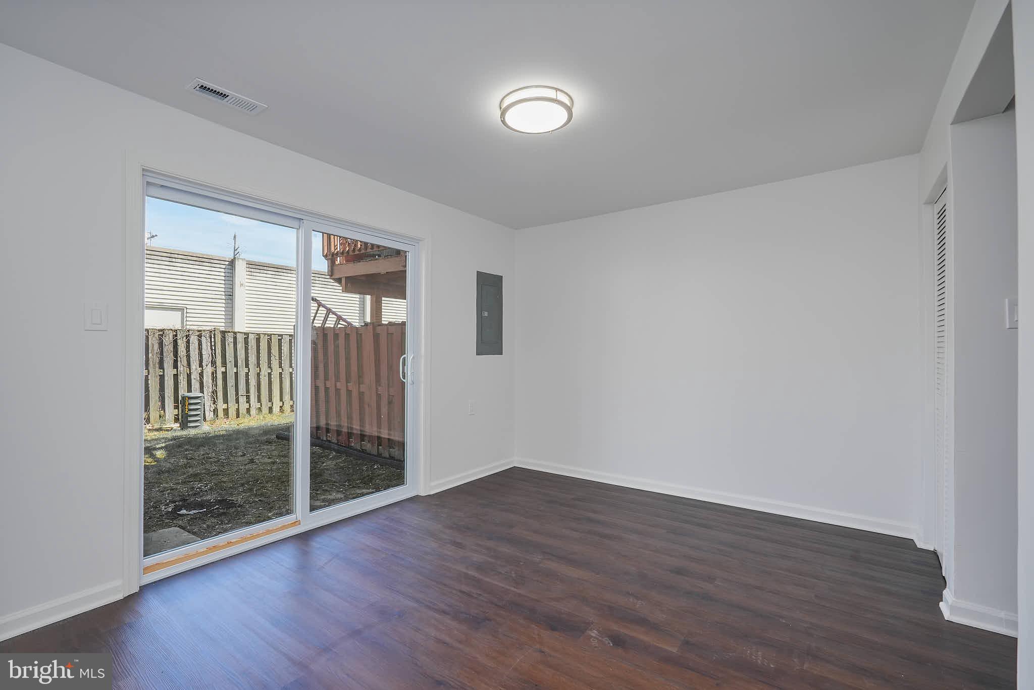 FAIRLAND - Residential