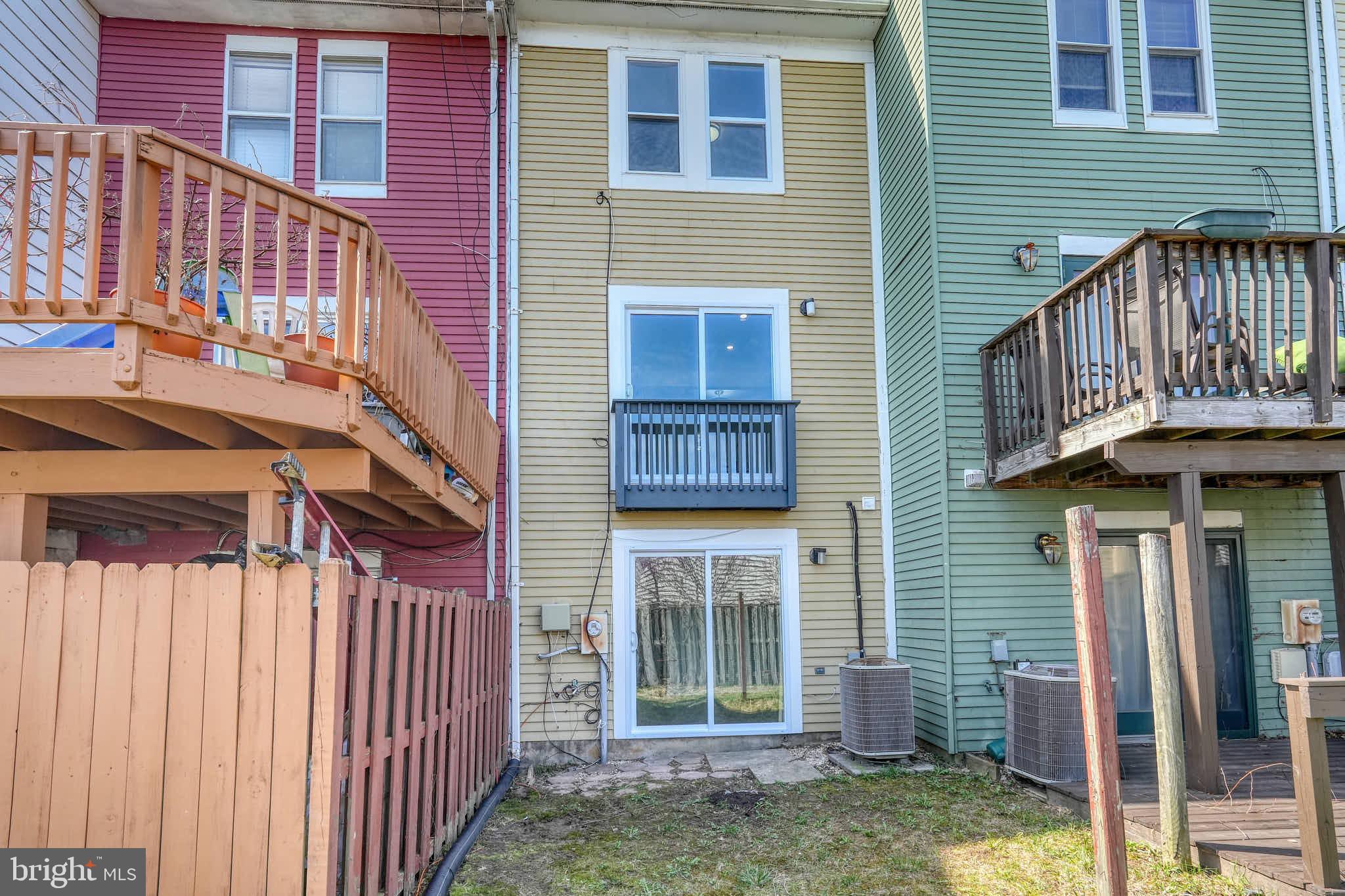 FAIRLAND - Residential
