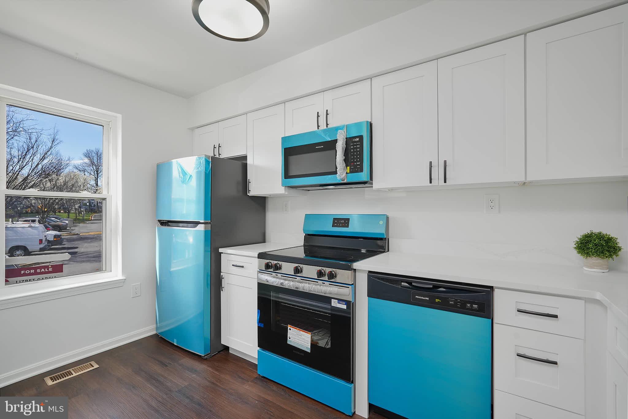 FAIRLAND - Residential