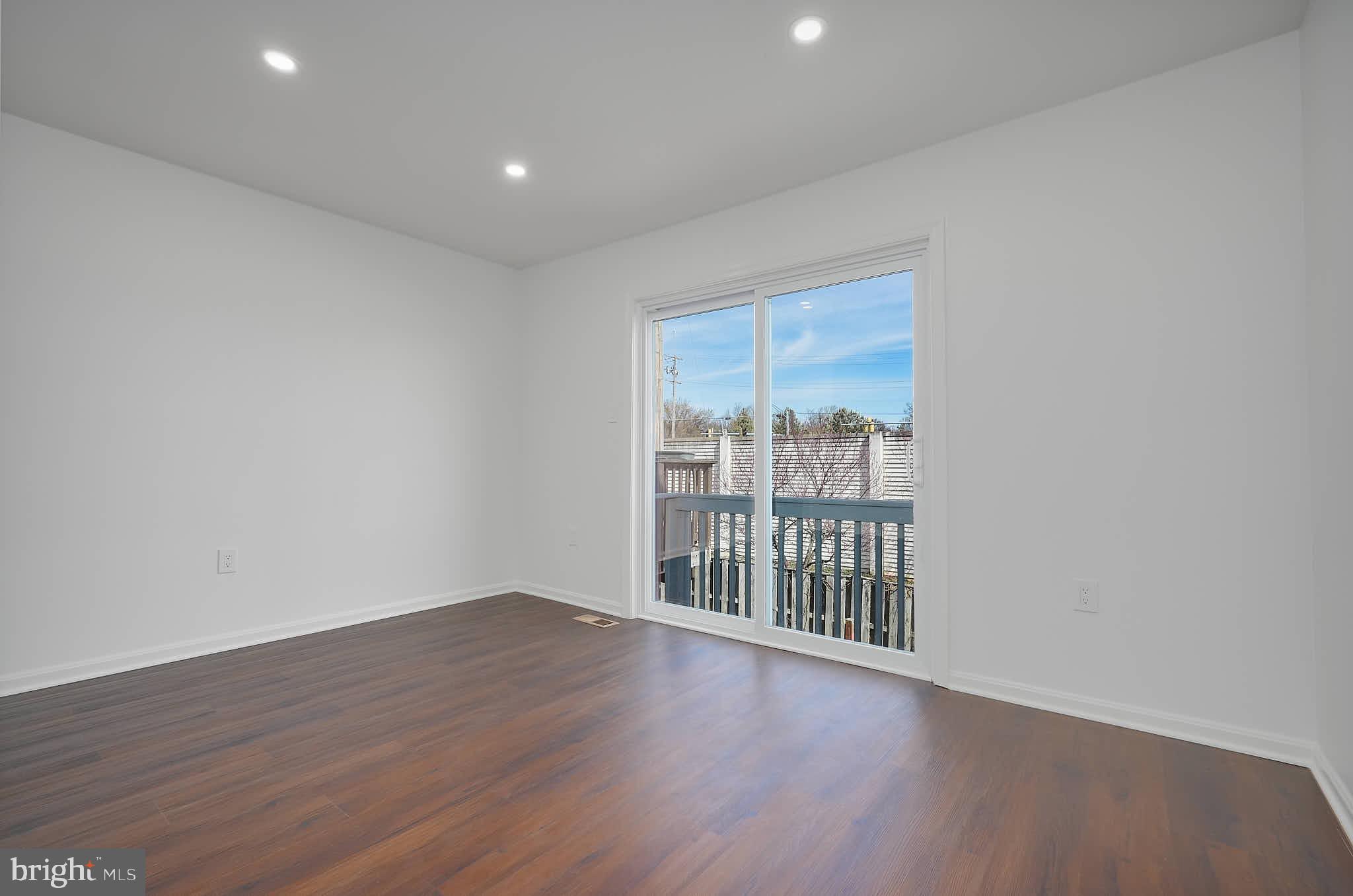 FAIRLAND - Residential