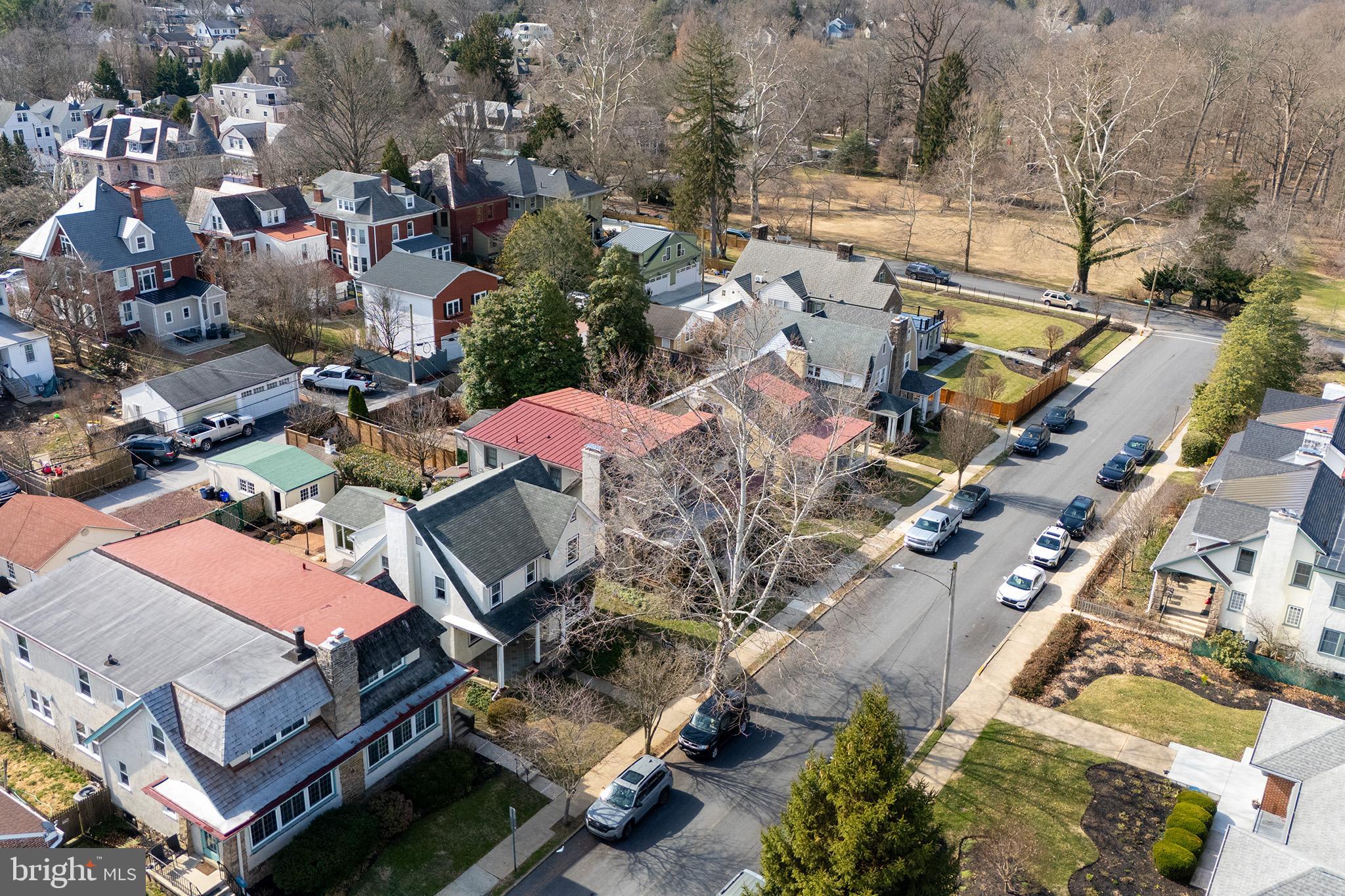 416 W BARNARD STREET