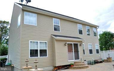 FERNDALE HEIGHTS - Residential