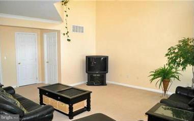 FERNDALE HEIGHTS - Residential