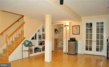 FERNDALE HEIGHTS - Residential