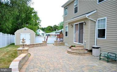 FERNDALE HEIGHTS - Residential