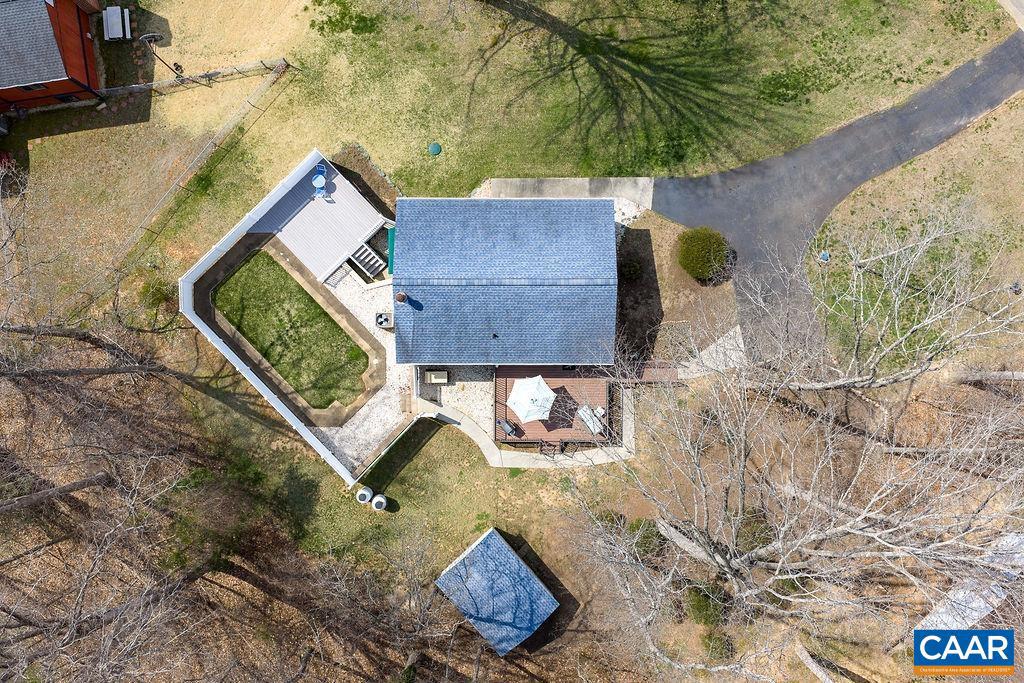 COUNTRY MEADOWS - Residential