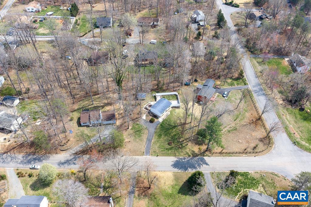 COUNTRY MEADOWS - Residential