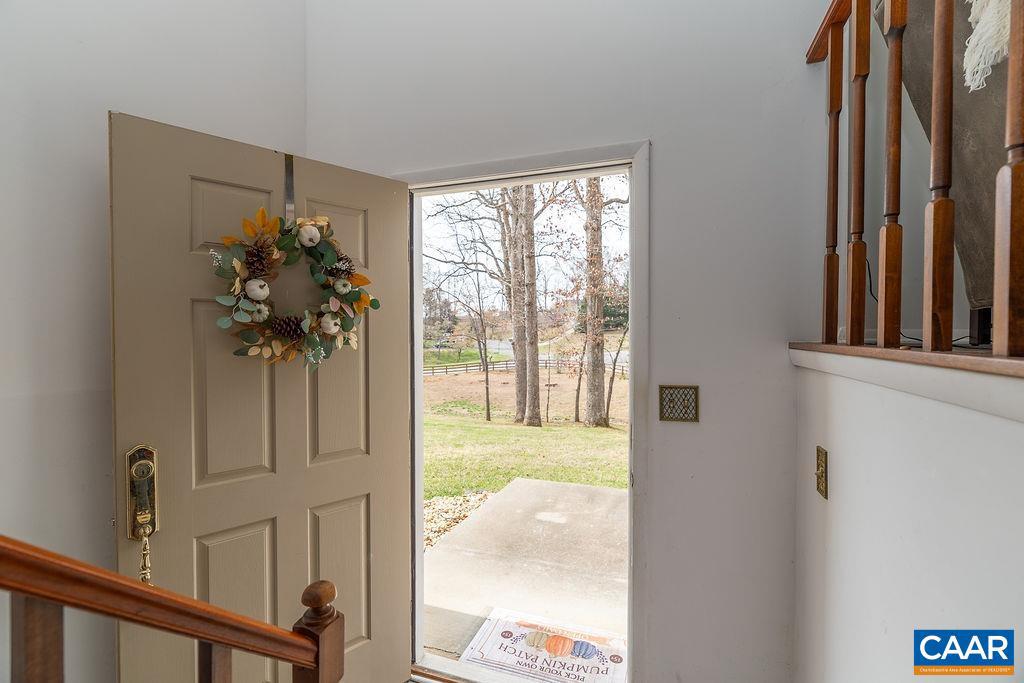 COUNTRY MEADOWS - Residential