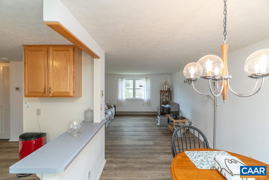 COUNTRY MEADOWS - Residential