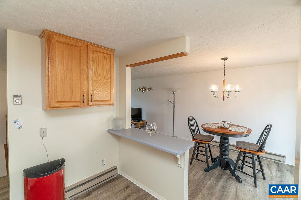 COUNTRY MEADOWS - Residential