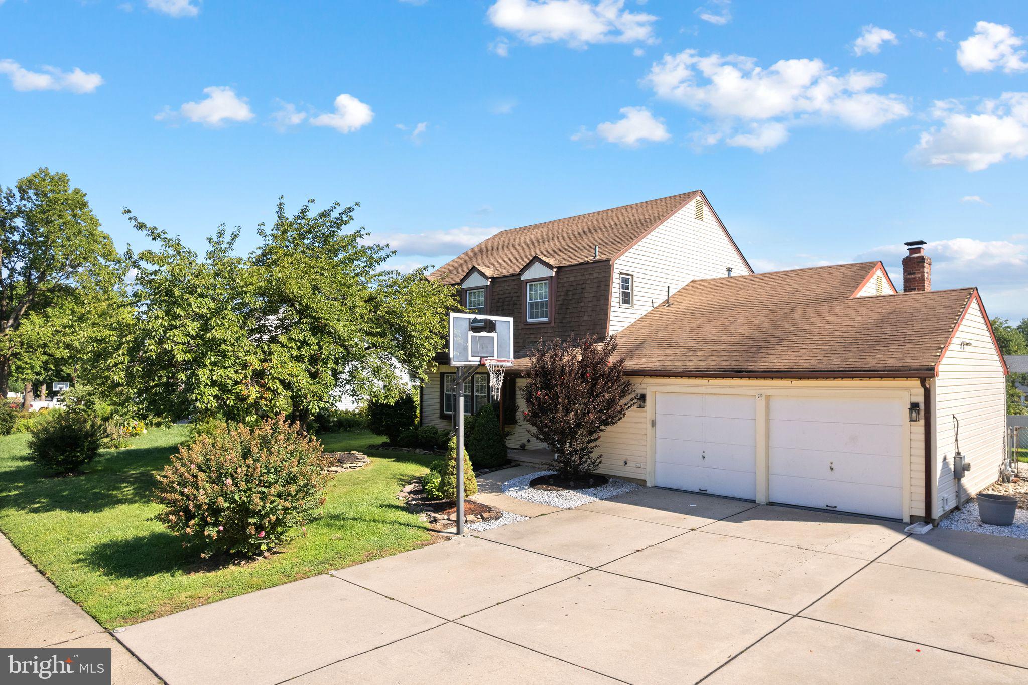 284 TENBY CHASE DRIVE