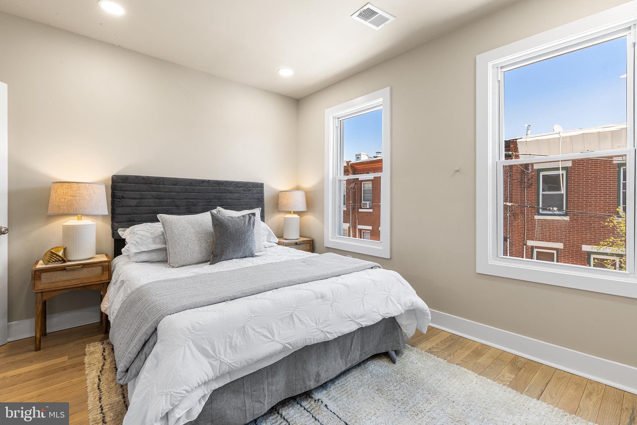 POINT BREEZE - Residential