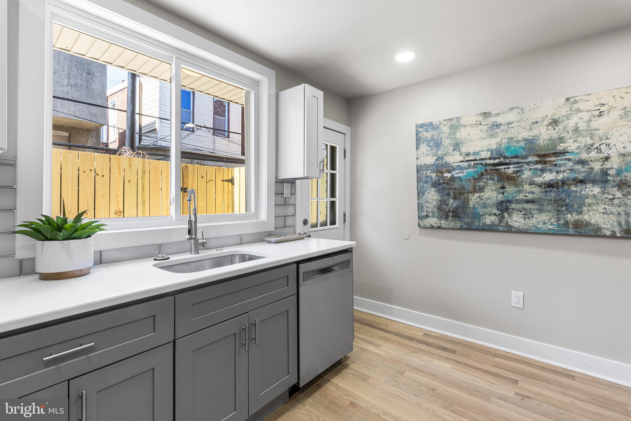 POINT BREEZE - Residential