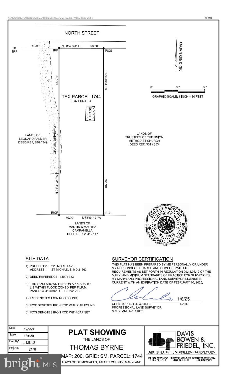 Main image without alt text