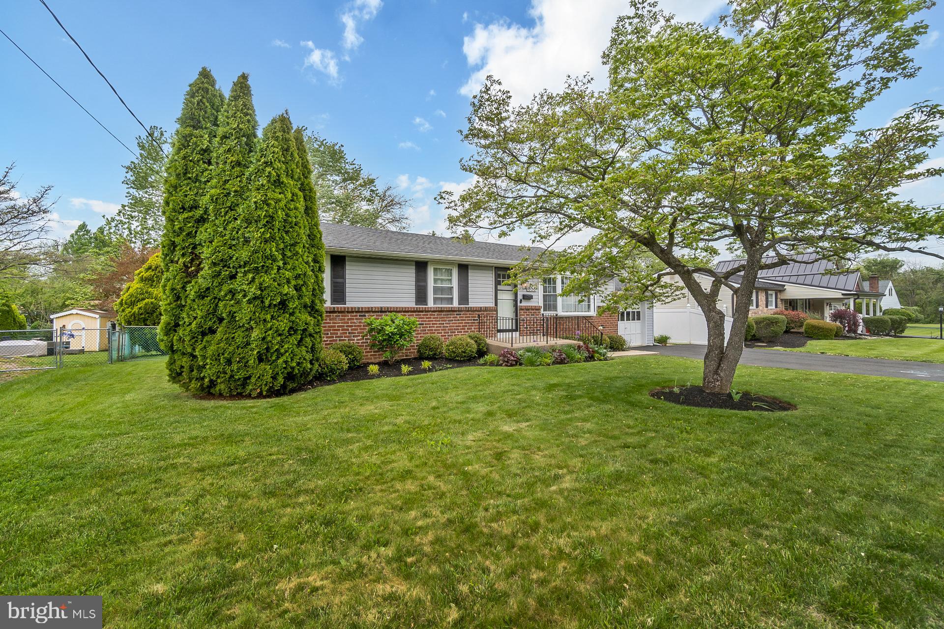 856 ROGER ROAD