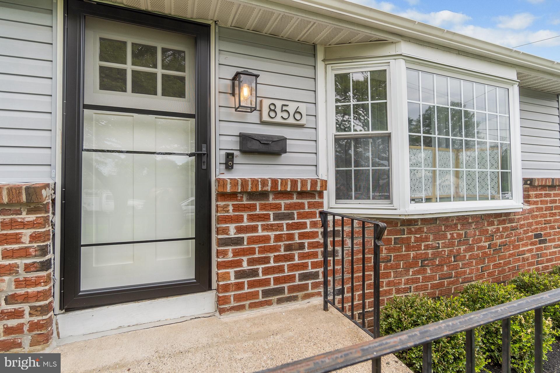 856 ROGER ROAD