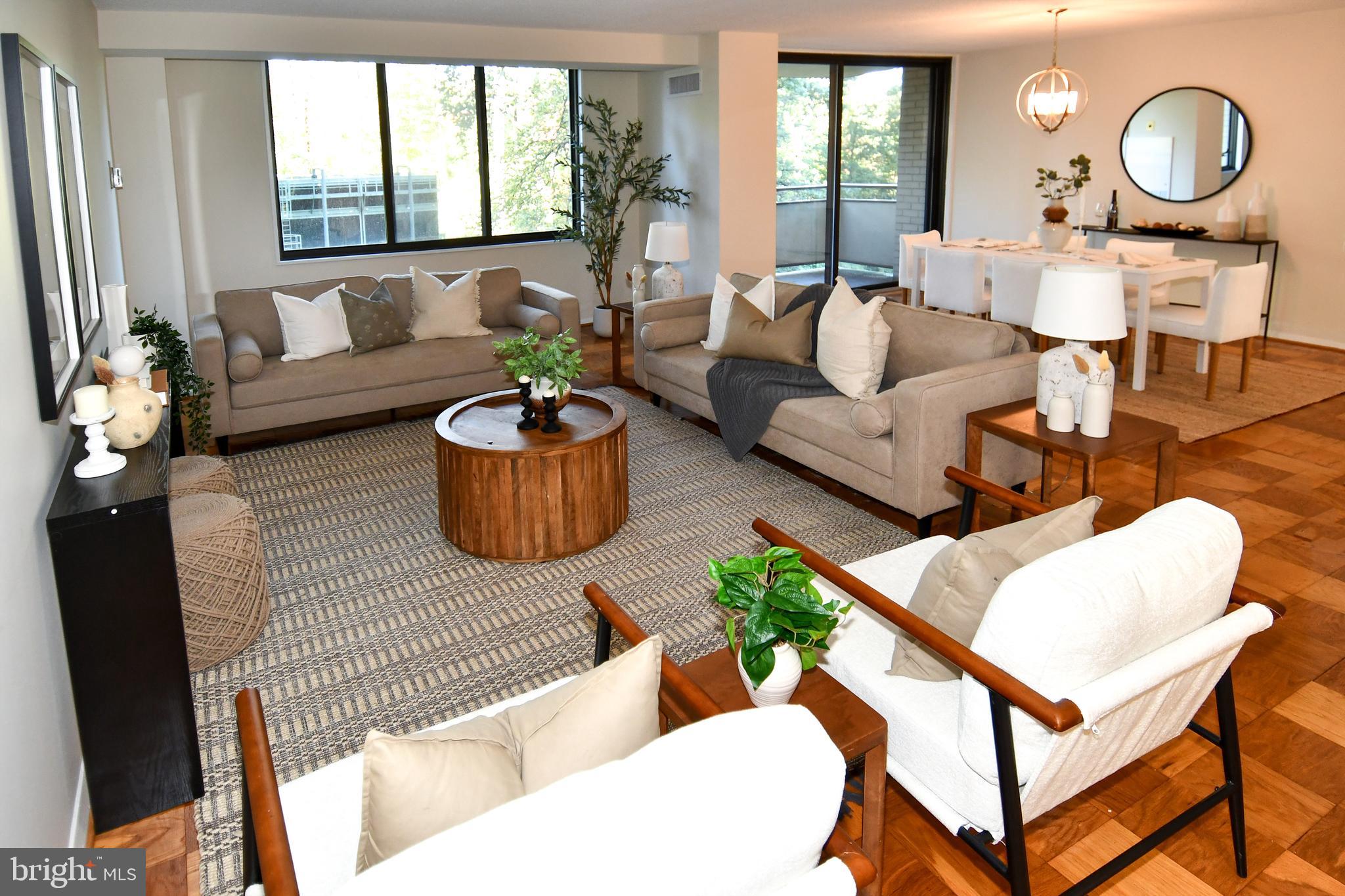 PROMENADE TOWERS - Residential