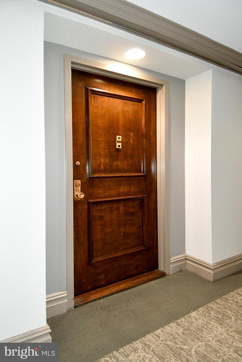 PROMENADE TOWERS - Residential