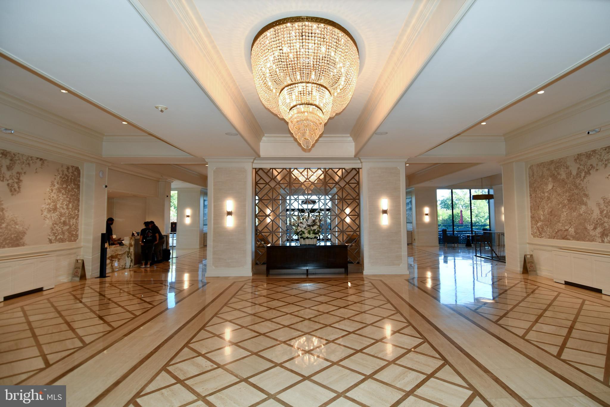 PROMENADE TOWERS - Residential