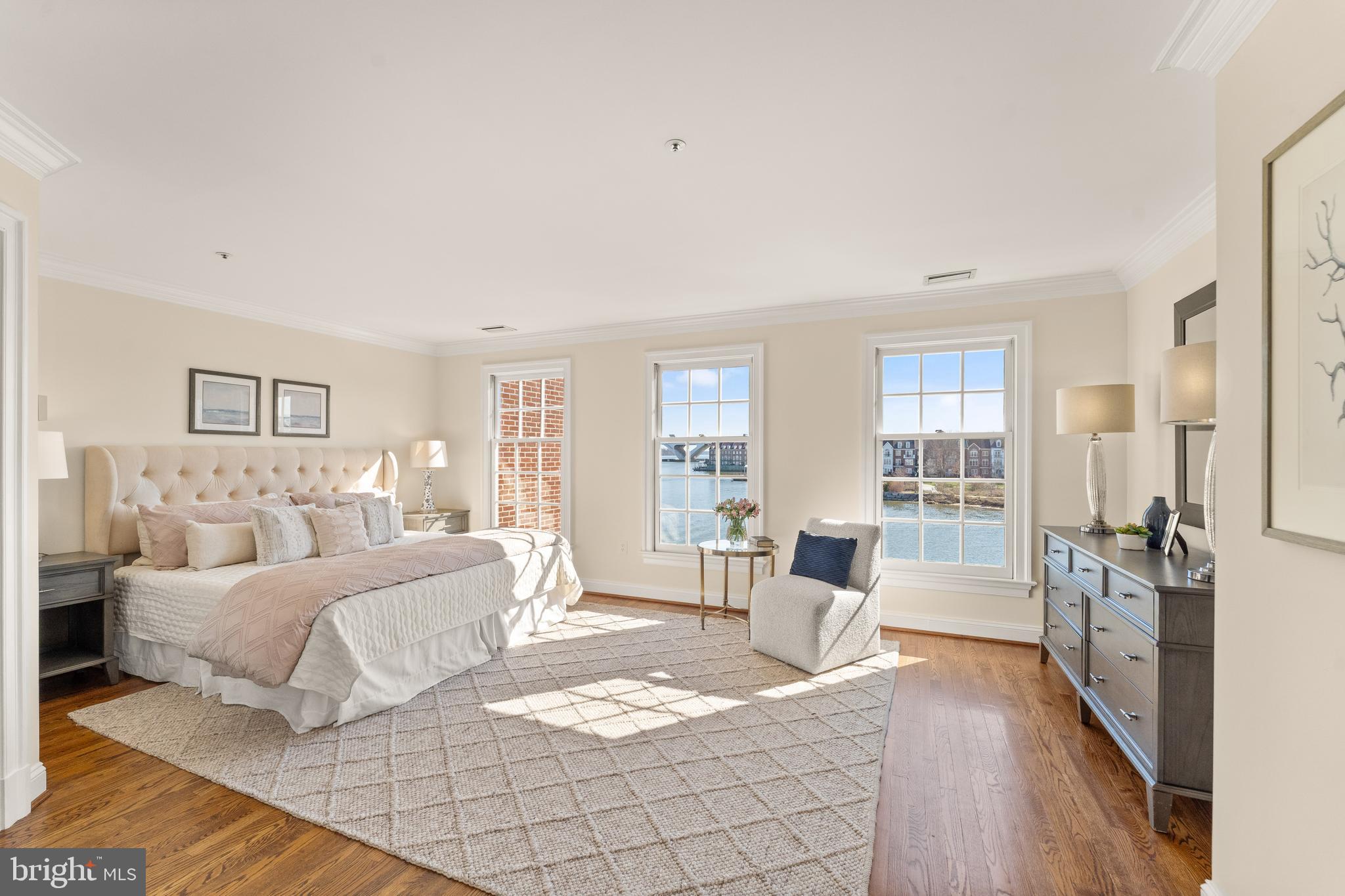 HARBORSIDE - Residential