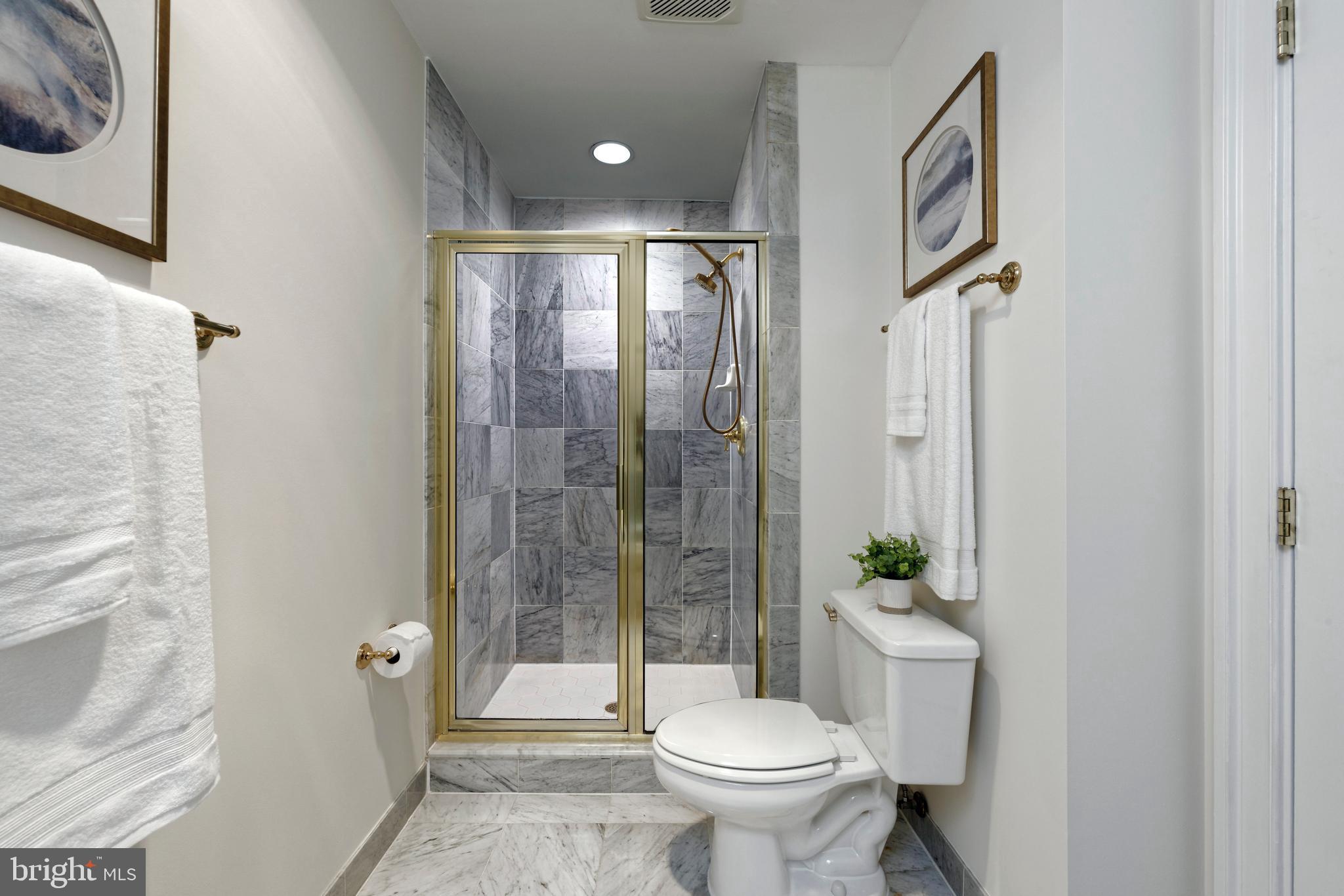 HARBORSIDE - Residential