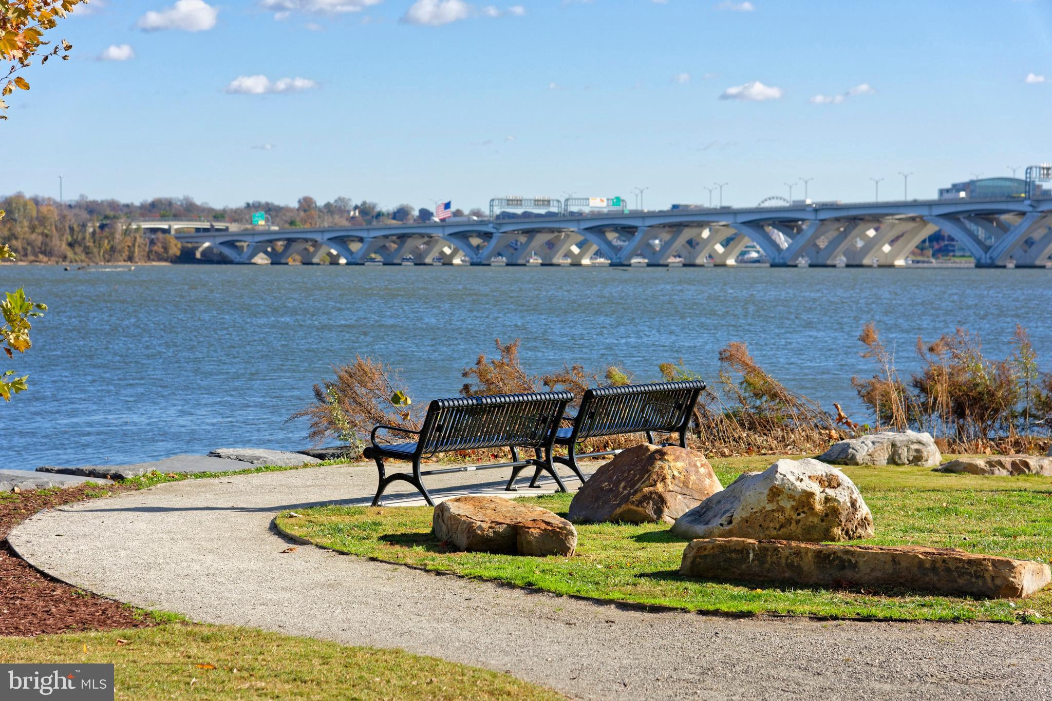 HARBORSIDE - Residential