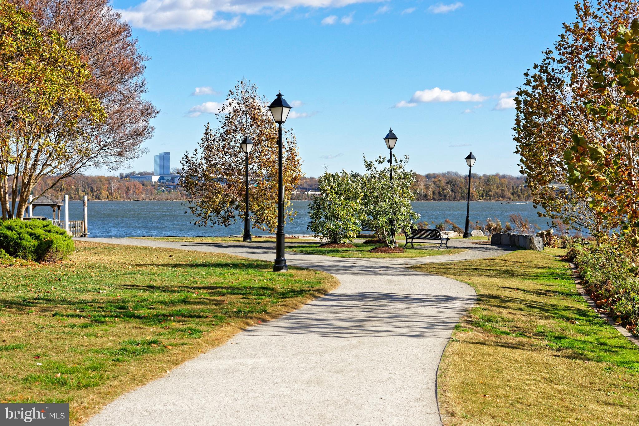 HARBORSIDE - Residential