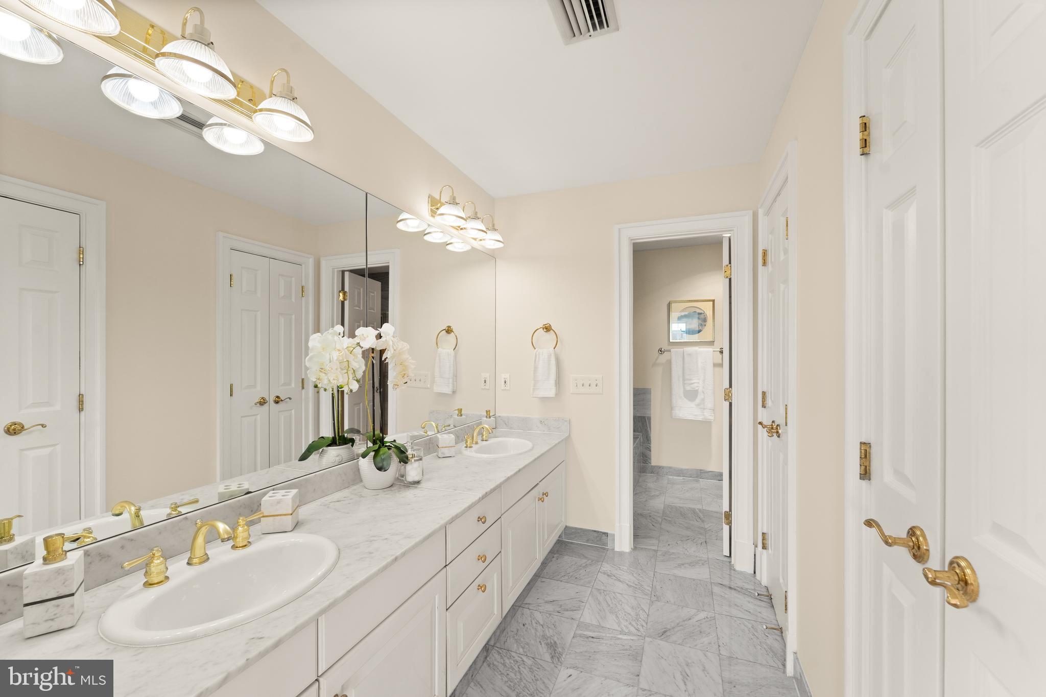 HARBORSIDE - Residential