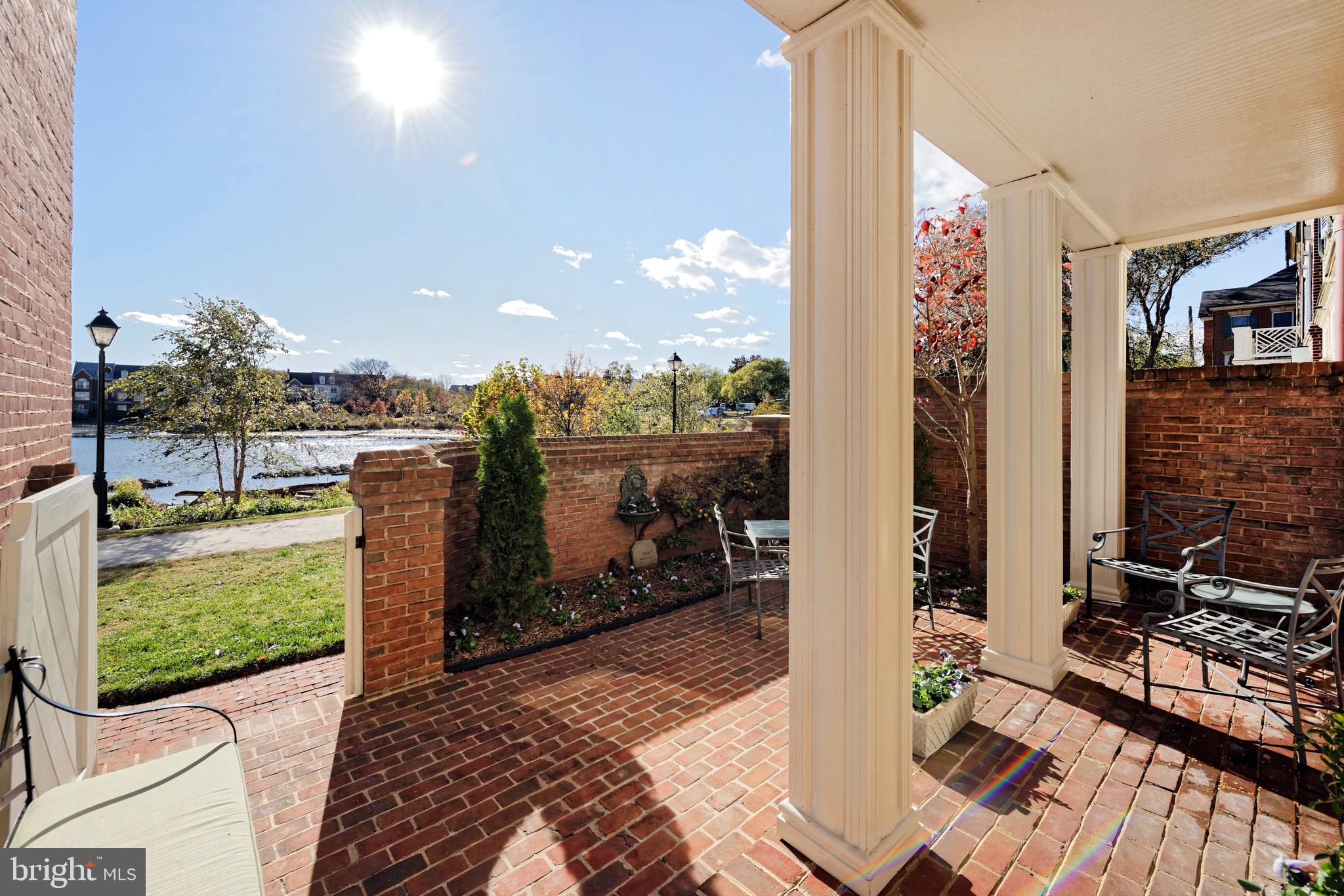 HARBORSIDE - Residential